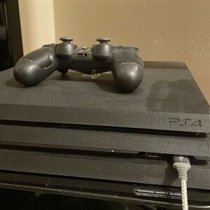 PS4 PRO (Black)
